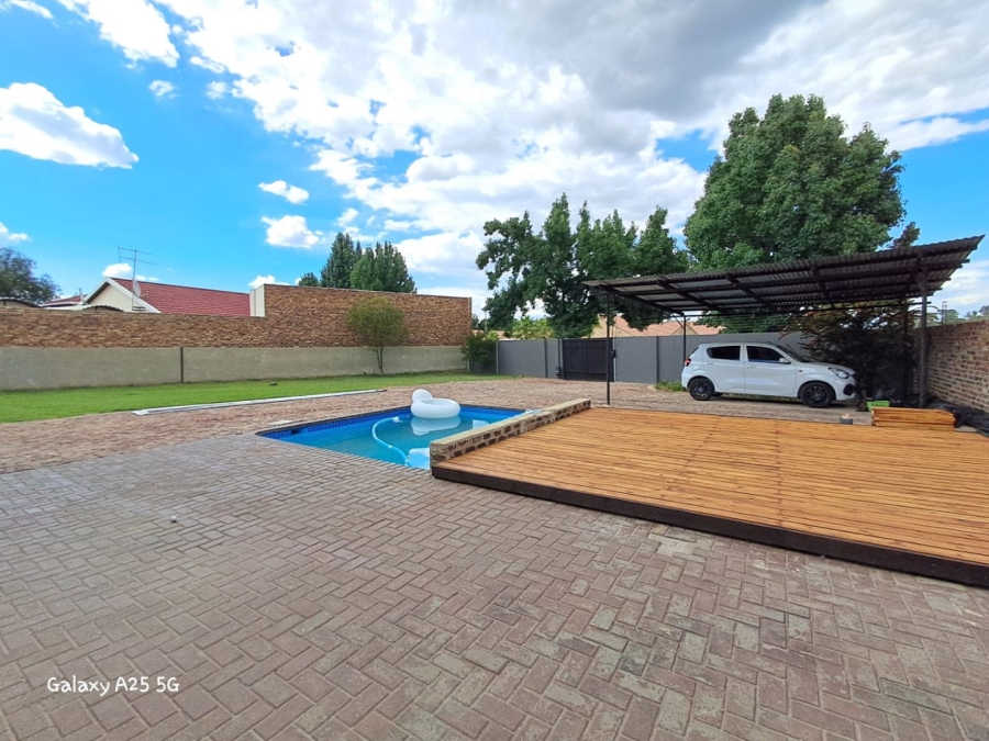 8 Bedroom Property for Sale in Vaalpark Free State